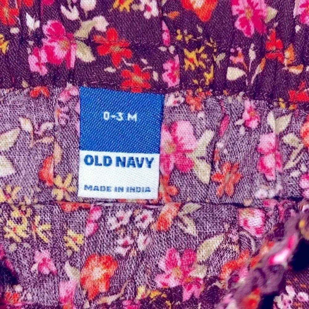Old Navy floral bloomer shorts size 0-3 months